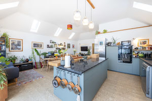 Photo 13- click for photo gallery